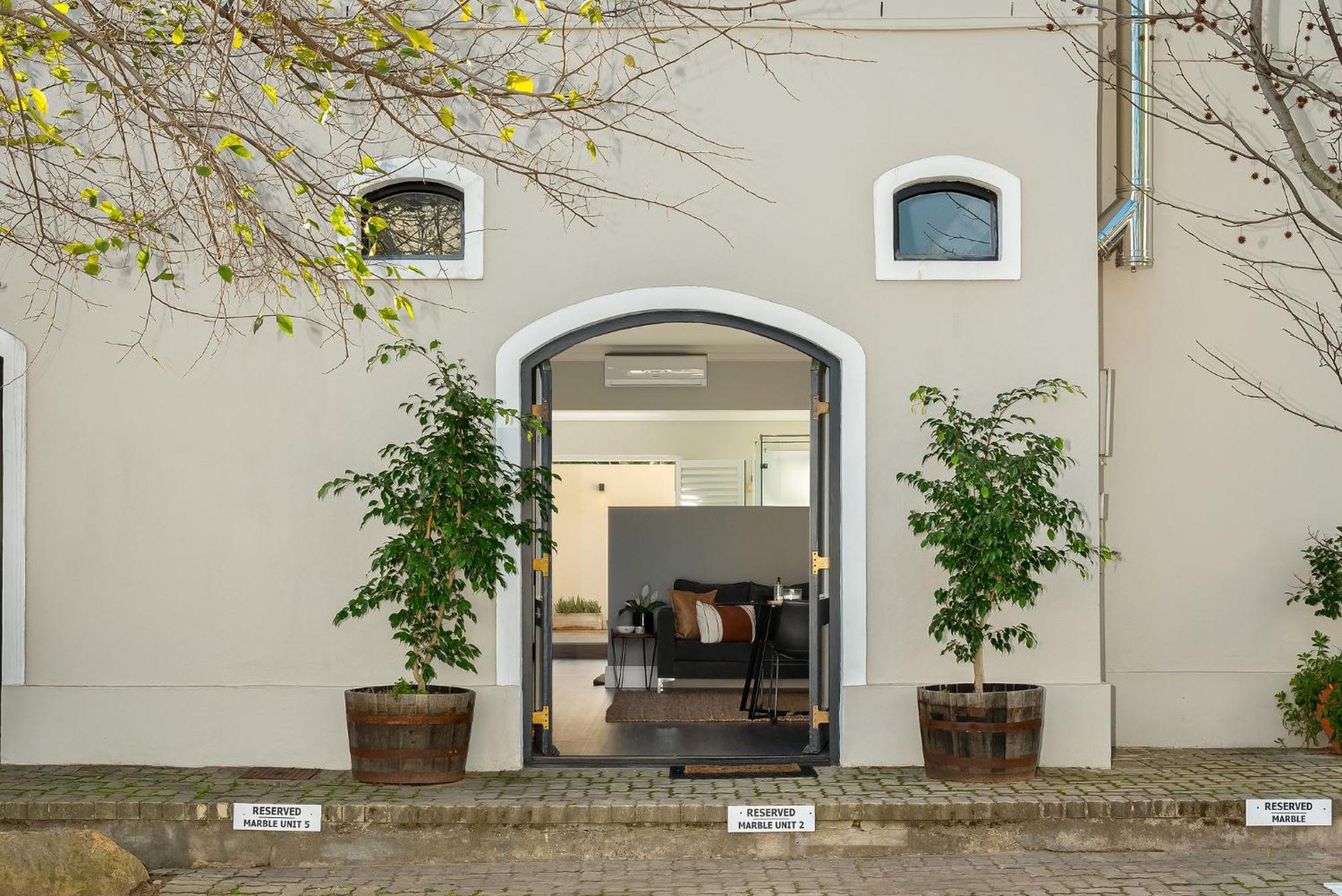Luxury Franschhoek Getaway Next To Winetram Buitenkant foto